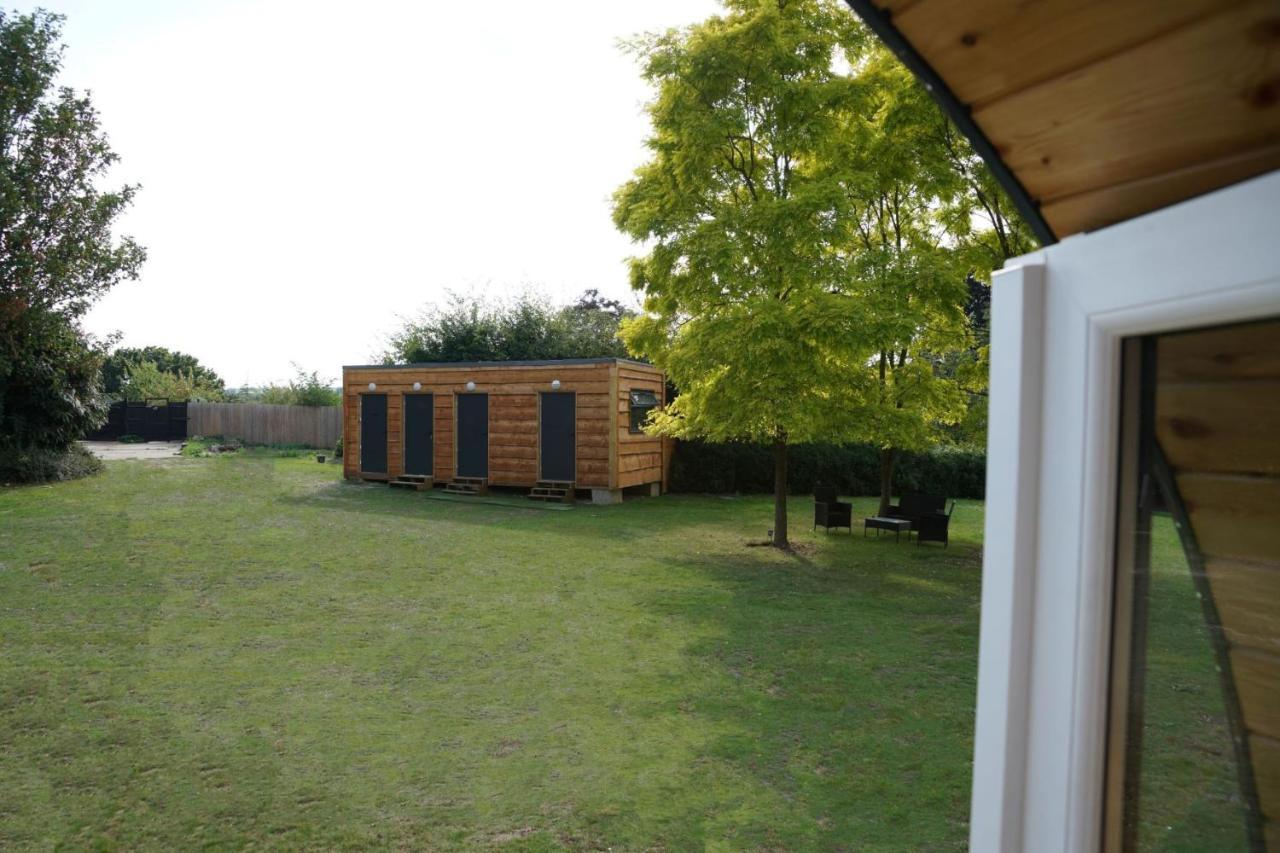 The Piggery Pod Hotel Sittingbourne Exterior photo